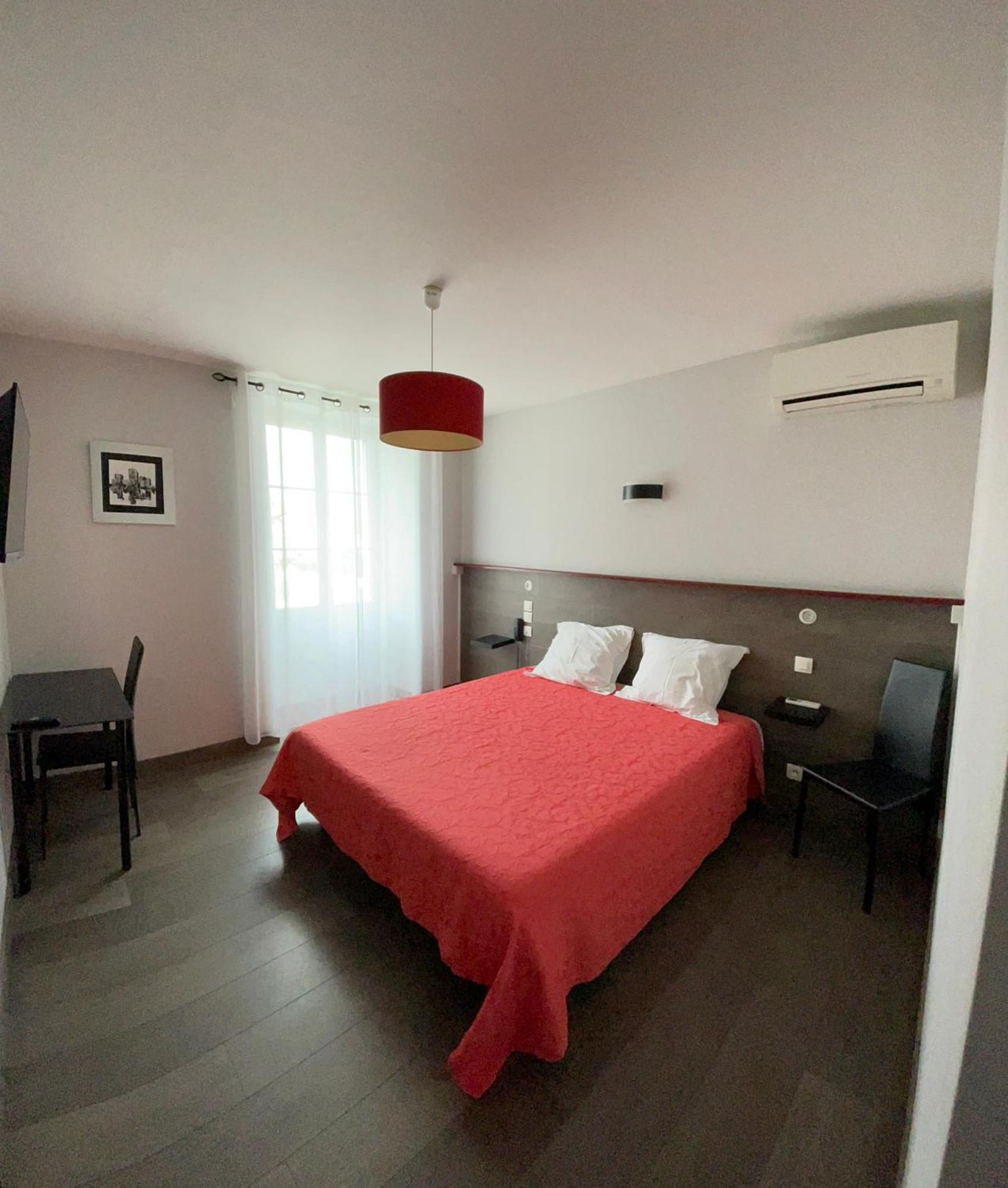 Hotel Mendy Saint-Jean-le-Vieux  المظهر الخارجي الصورة